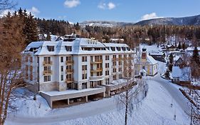 Palace Apartments